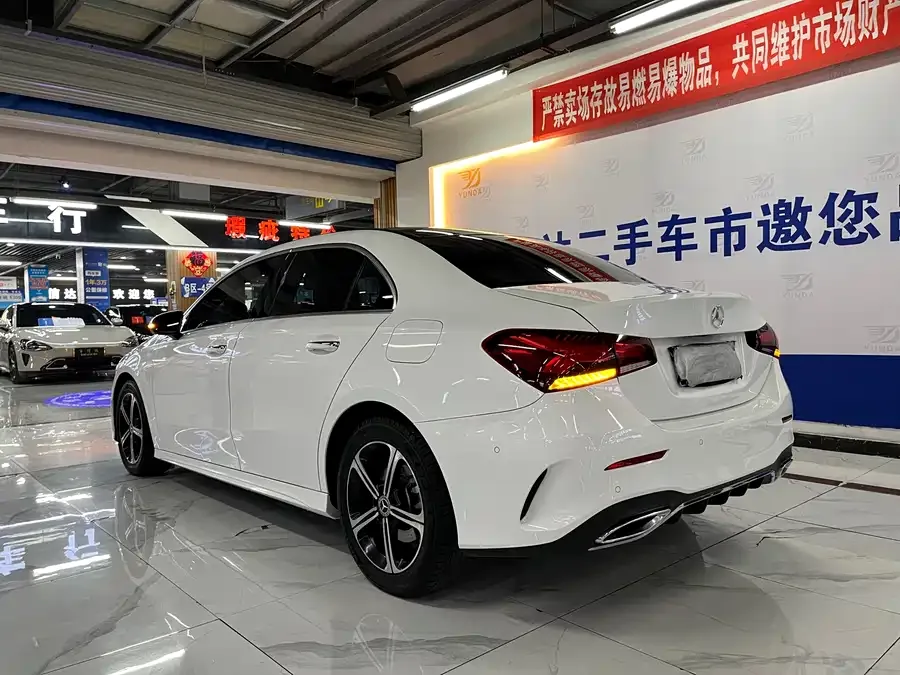Mercedes-Benz Class A Mercedes-Benz A-Class 2022 Model A 200 L Sports Sedan Dynamic Edition 2023 — миниатюра 3