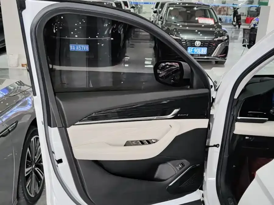 Geely Monjaro Xingyue L 2023 2.0TD High Power Automatic 2WD Flagship Model 2023 — миниатюра 4