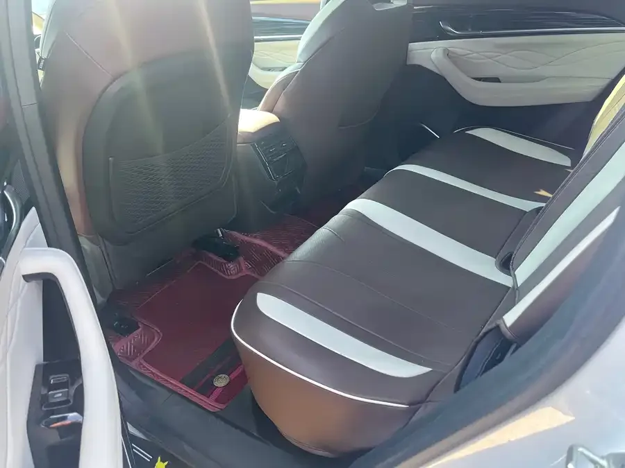 Geely Monjaro Xingyue L 2021 2.0TD High-power Automatic 4WD Flagship Model 2024 — миниатюра 4