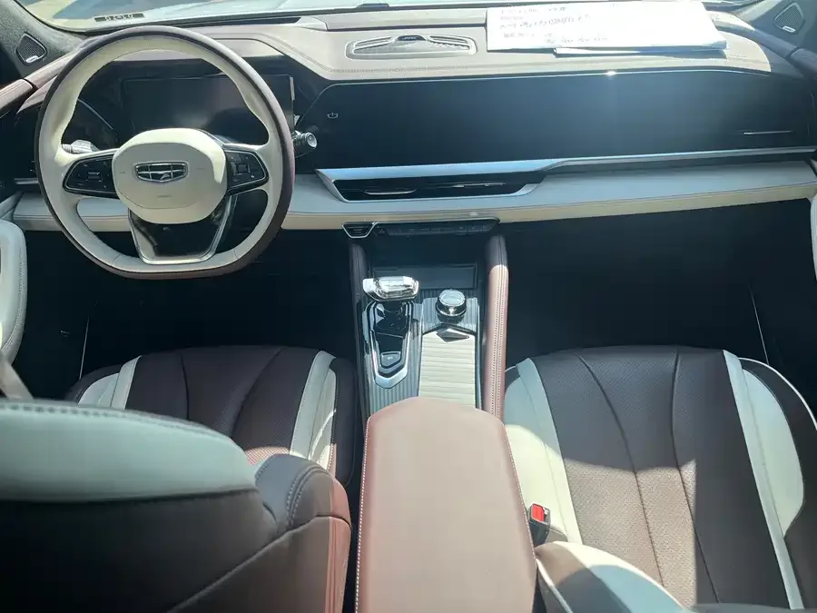 Geely Monjaro Xingyue L 2021 2.0TD High-power Automatic 4WD Flagship Model 2024 — миниатюра 5