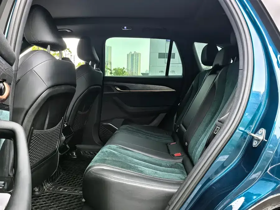 Geely Monjaro Xingyue L 2021 2.0TD DCT EVO 2WD Smart Edition 2022 — миниатюра 2