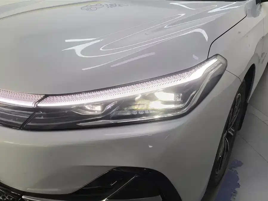 Geely Galaxy A7 Galaxy A7 2025 EM-i 70km Luxury Edition 2025 — миниатюра 2