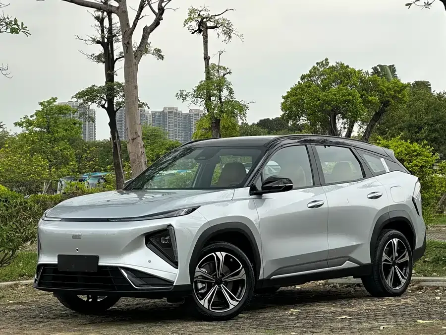 Geely Galaxy L7 Galaxy L7 2025 EM-i 115km Exploration+ Edition 2025 — фото 1, купить с доставкой в Москву