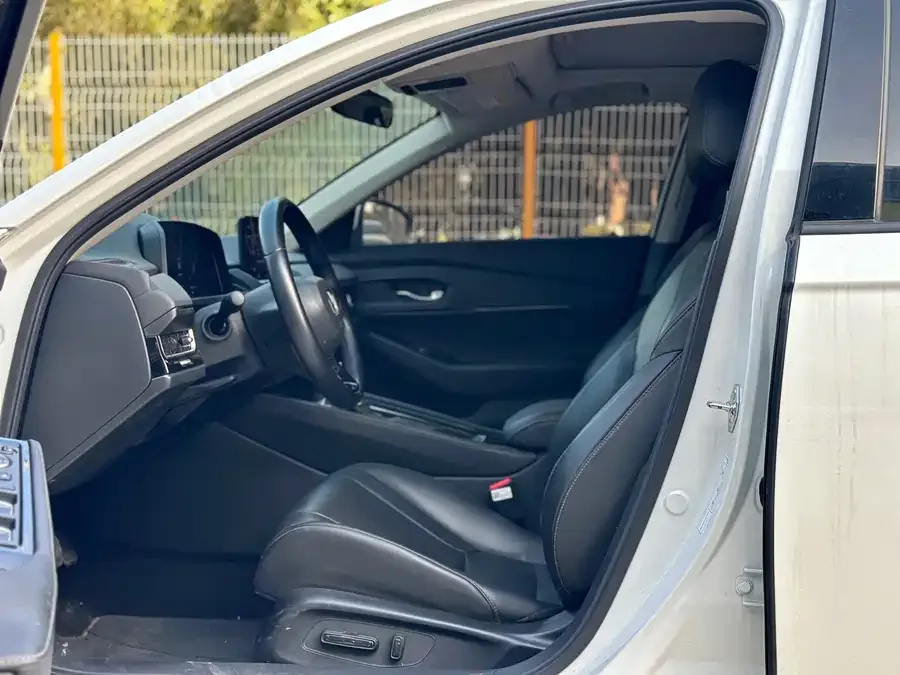 Honda Inspire 2023 Insignia 260TURBO Elegant Edition 2024 — миниатюра 4