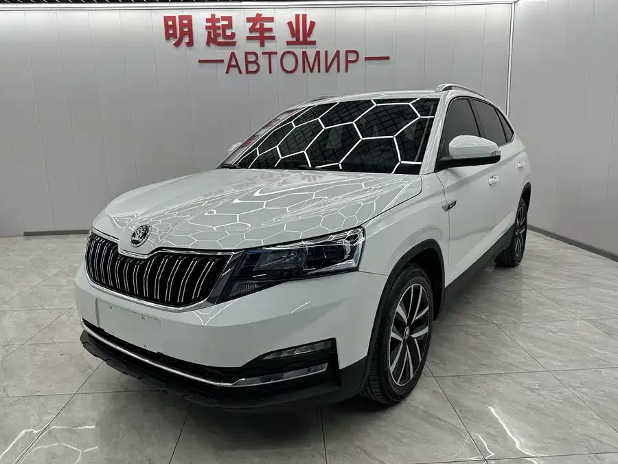Skoda Kamiq 2023 Kamiq facelift 1.5L automatic comfort version 2023 — фото 1, купить с доставкой в Москву