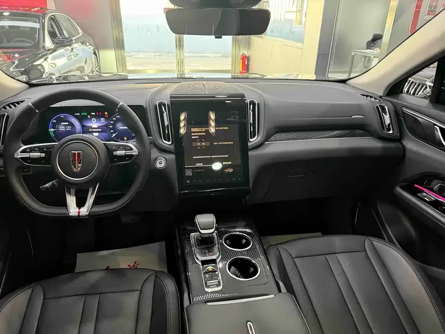 Hongqi HS3 PHEV Hongqi HS3 PHEV 2024 115km Jinwei Edition 2025 — миниатюра 4