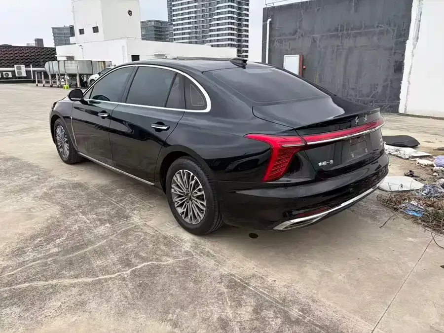 Hongqi H5 Hongqi H5 2023 1.5T DCT Zhilian Qiyun Edition 2022 — миниатюра 3