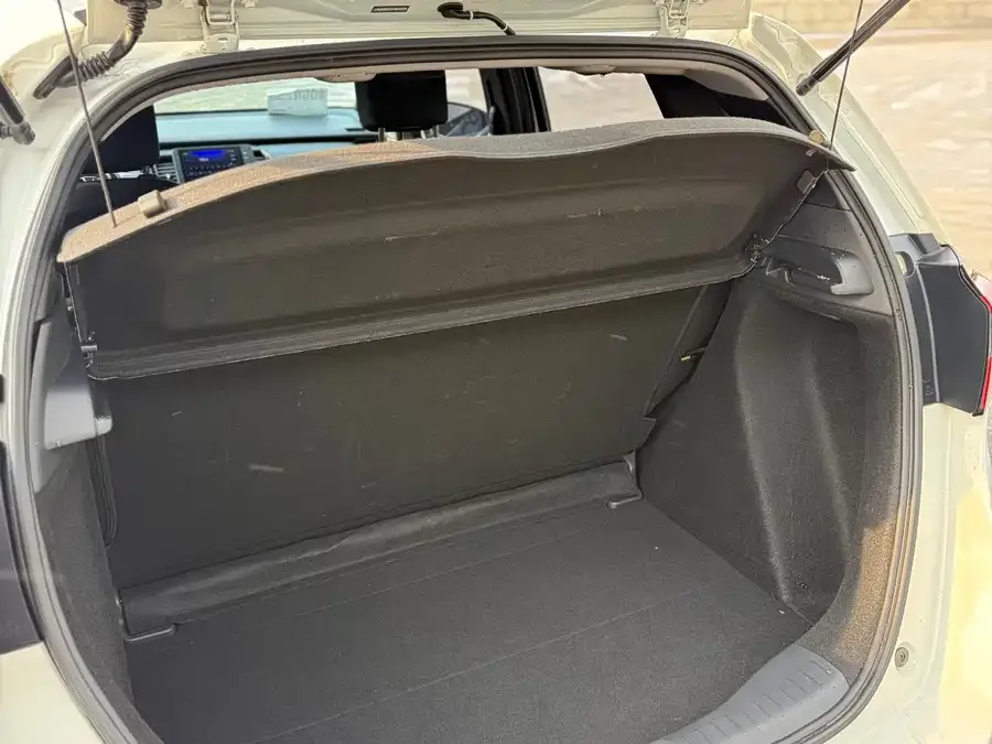 Honda Fit Fit 2022 1.5L CVT Trendy Sunroof Edition 2022 — миниатюра 3