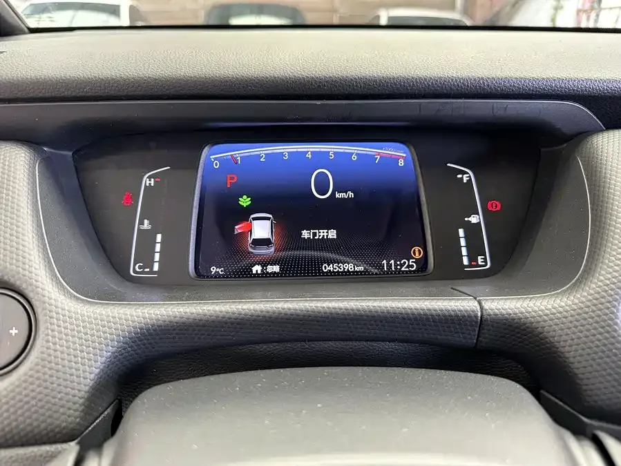 Honda Fit Fit 2022 1.5L CVT Trendy Sunroof Edition 2022 — миниатюра 3