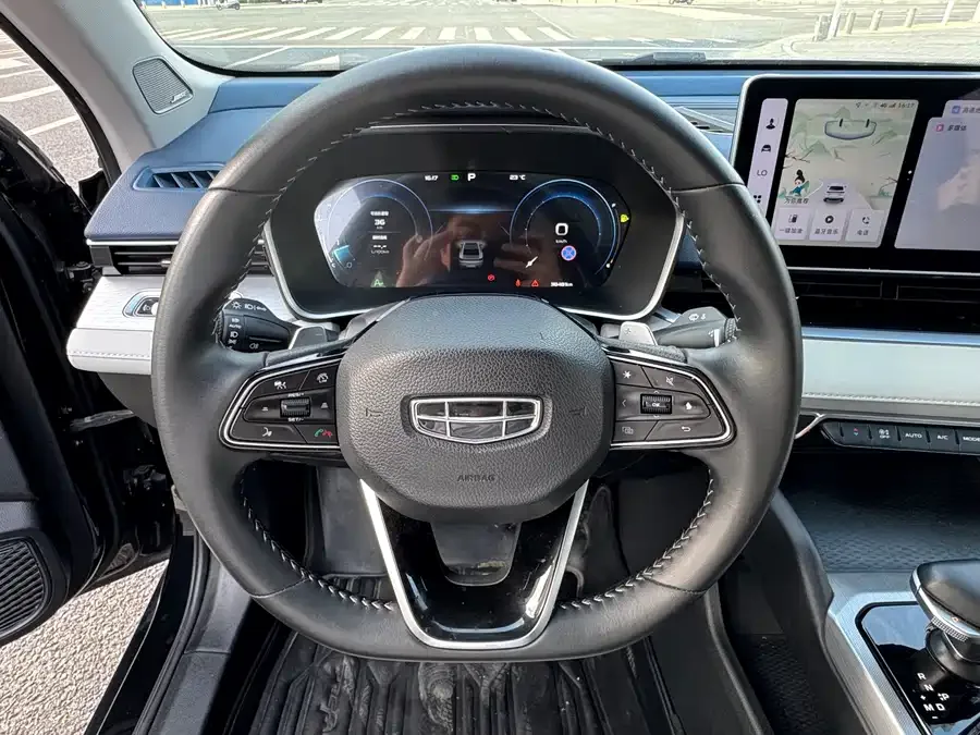 Geely Xingrui Xingrui 2023 2.0TD Premium Edition 2023 — миниатюра 2
