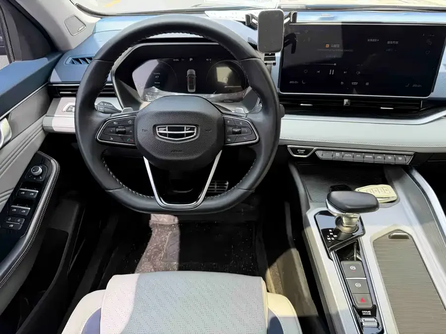 Geely Xingrui Xingrui 2021 2.0TD Premium Edition 2022 — миниатюра 3