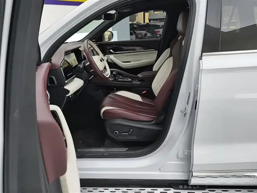 Geely Monjaro Xingyue L 2021 2.0TD DCT EVO 2WD Smart Edition 2022 — миниатюра 3
