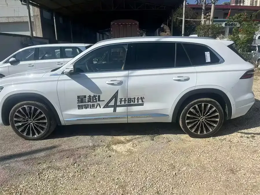 Geely Monjaro Xingyue L 2024 Hybrid 1.5T Tiangong Edition 2025 — миниатюра 4