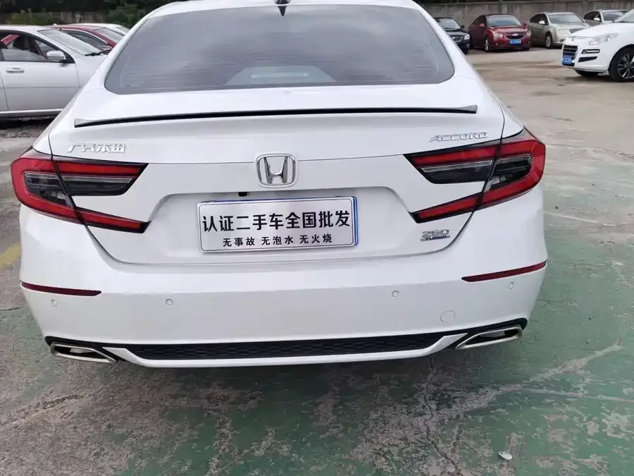 Honda Accord 2022 Accord 260TURBO Fantasy Night Premium Edition 2022 — миниатюра 4