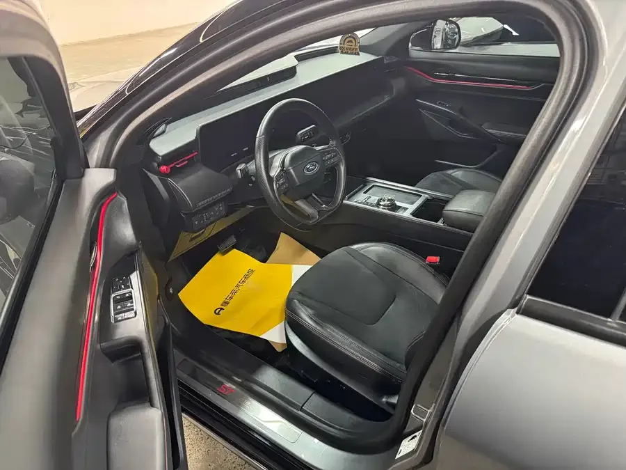 Ford Mondeo 2022 Toyota Mondeo EcoBoost 245 ST-Line 2022 — миниатюра 3