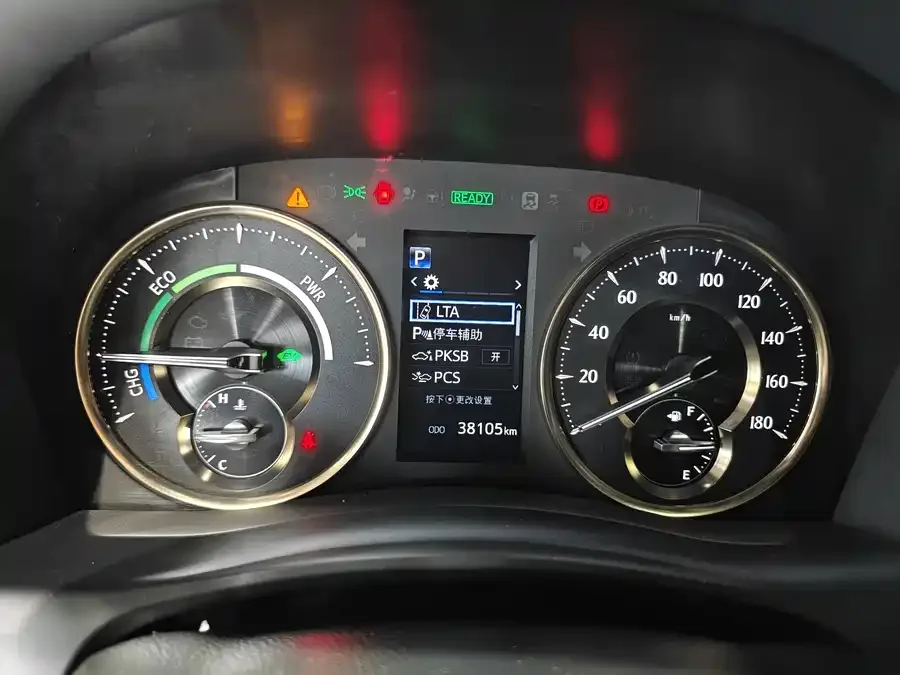 Lexus LM 2020 300h 7-seat Elegant Edition 2023 — миниатюра 2