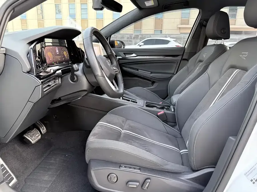 Volkswagen golf Golf 2023 facelift 280TSI DSG R-Line 2023 — миниатюра 4