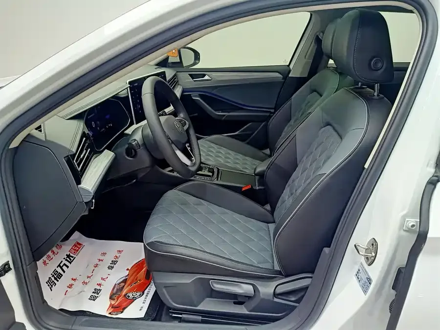 Volkswagen Sagitar 2023 Sagitar 300TSI DSG Beyond Edition 2023 — миниатюра 3