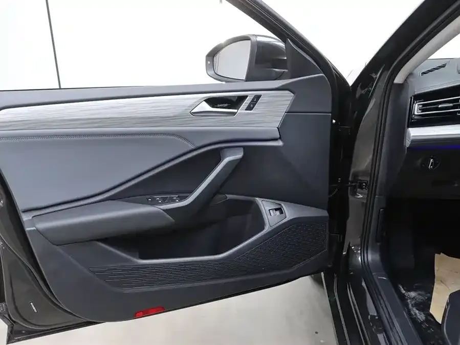 Volkswagen Sagitar 2026 Volkswagen Sagitar 300TSI DSG Premium Edition (30 Million Units Selected) 2026 — миниатюра 5