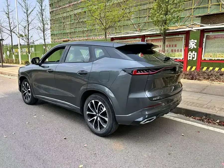 Changan UNI-Z Changan UNI-Z 2025 1.5T Premium Edition 2025 — миниатюра 3
