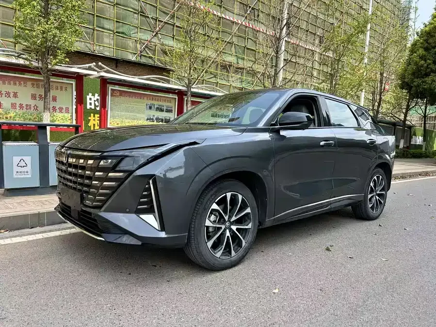 Changan UNI-Z Changan UNI-Z 2025 1.5T Premium Edition 2025 — фото 1, купить с доставкой в Москву