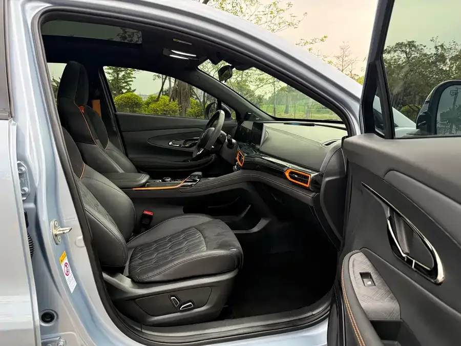 Changan UNI-T Changan UNI-T 2022 1.5T Sports Edition Flagship Model 2022 — миниатюра 3