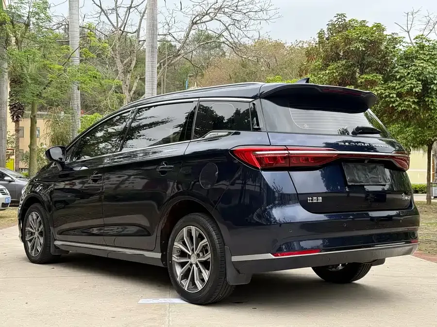 BYD Song MAX Song MAX 2021 upgraded version 1.5T automatic flagship model 6 seats 2022 — миниатюра 3