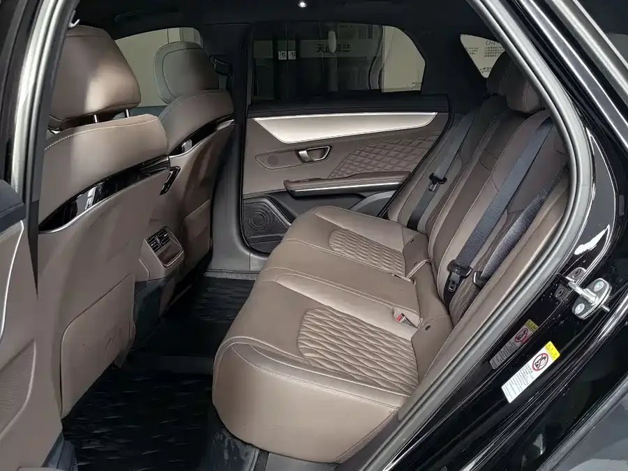 BYD Second-hand Han 2024 DM-i Honor Edition 121KM Elite 2024 — миниатюра 2