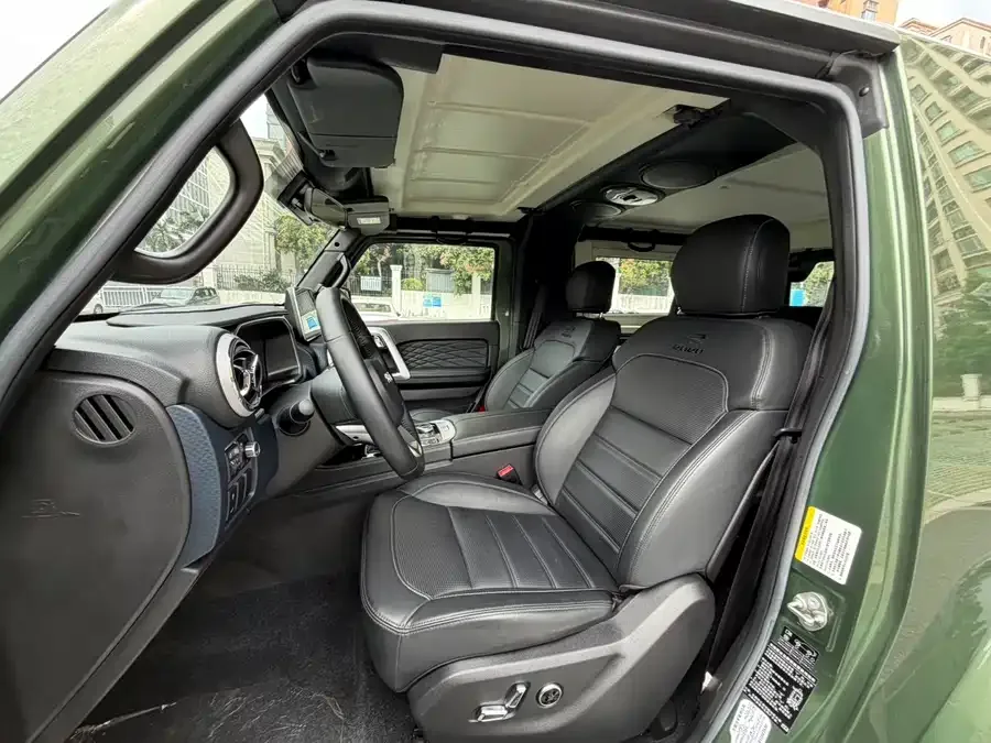 BAIC BJ40 Beijing Off-road BJ40 2020 2.0T Automatic Four-wheel Drive Tribute to 2020 Edition Knight Type 2023 — миниатюра 2