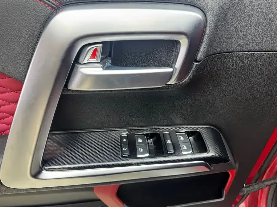 BAIC BJ40 Beijing Off-road BJ40 2023 2.0D Automatic 4WD Blade Hero Edition Knight Edition 2023 — миниатюра 5