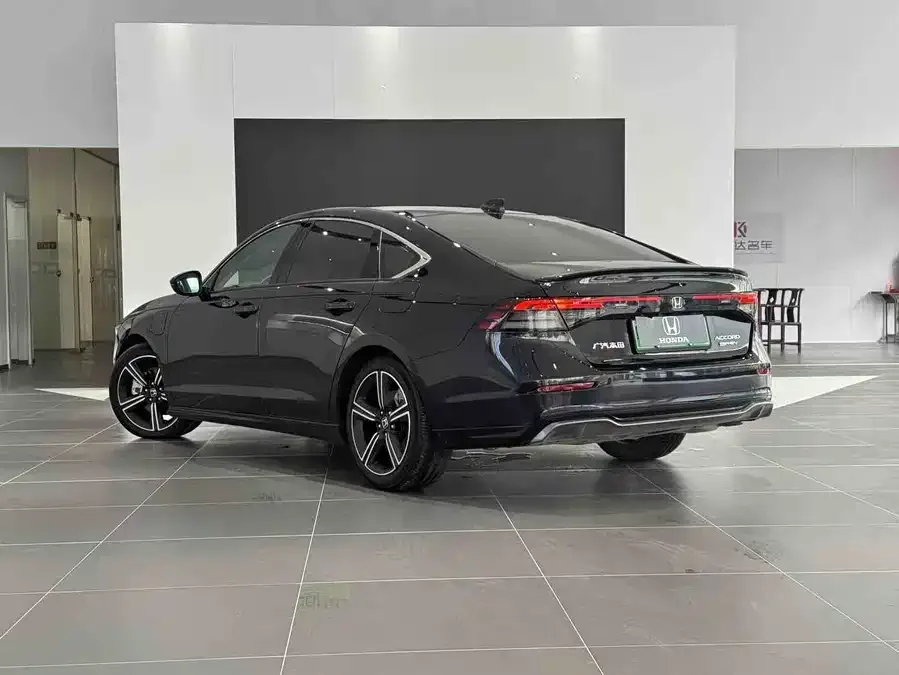 Honda Accord New Energy Accord New Energy 2023 2.0L e:PHEV Smart Edition 2024 — миниатюра 2