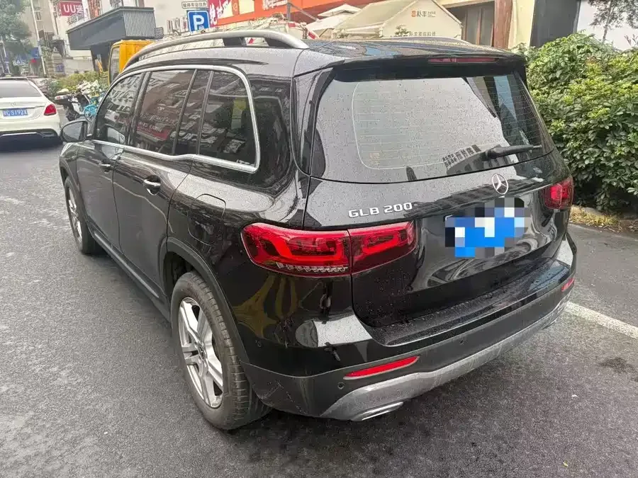 Mercedes-Benz GLB-Class Mercedes-Benz GLB 2023 GLB 200 Dynamic 2023 — миниатюра 4