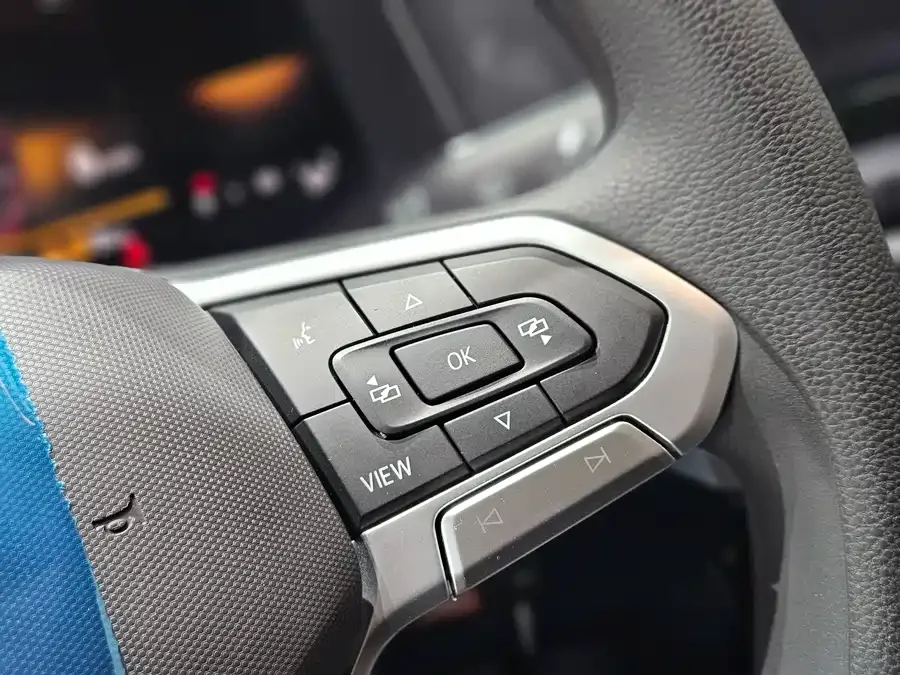 Volkswagen Lavida 2026 Volkswagen Lavida Elite 1.5L Outstanding New Edition 2026 — миниатюра 2