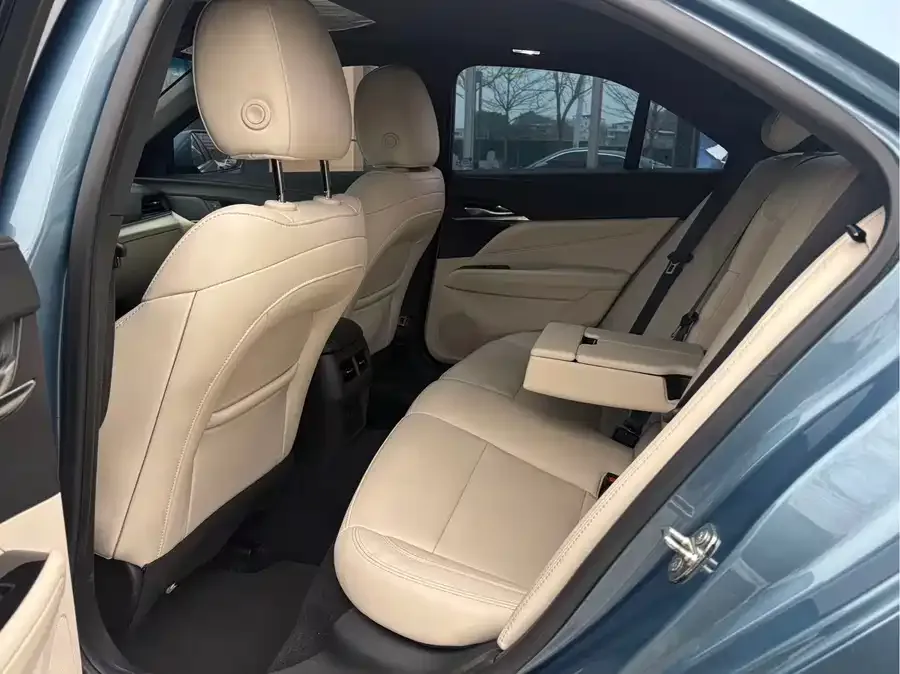 Cadillac CT4 2023 25T Fashion Edition 2023 — миниатюра 2