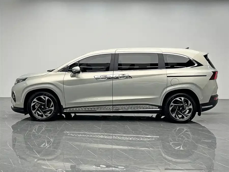 Hyundai Custo Kustu 2021 380TGDi LUX Premium 2022 — миниатюра 3