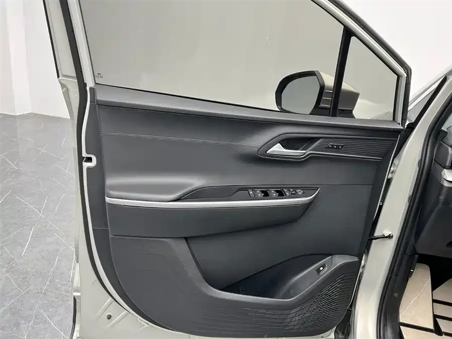 Hyundai Custo Kustu 2021 380TGDi LUX Premium 2022 — миниатюра 5