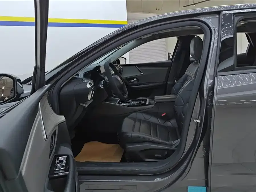 Citroen Versailles C5 X Versailles C5 X 2021 1.6T Enjoy Extraordinary 2022 — миниатюра 3