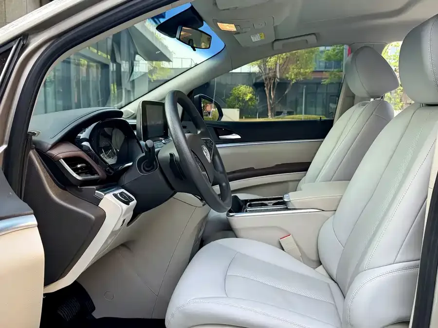 Buick GL8 2022 Land Business Class 652T Comfort Edition 2022 — миниатюра 2