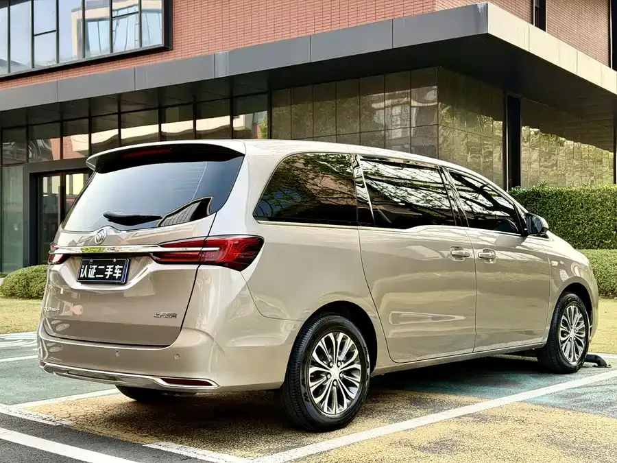 Buick GL8 2022 Land Business Class 652T Comfort Edition 2022 — миниатюра 3