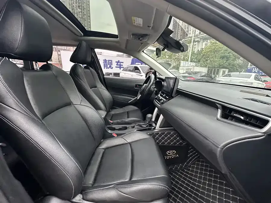 Toyota Frontlander Fenglanda 2023 2.0L CVT Leading Edition 2023 — миниатюра 4