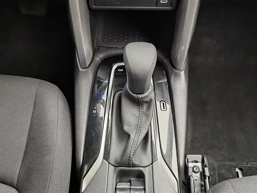Toyota Frontlander Fenglanda 2024 2.0L CVT Elite Edition 2024 — миниатюра 4