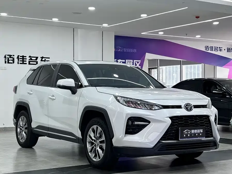 Toyota Wildlander Wildlander 2023 2.0L CVT 2WD Urban Edition 2023 — миниатюра 3