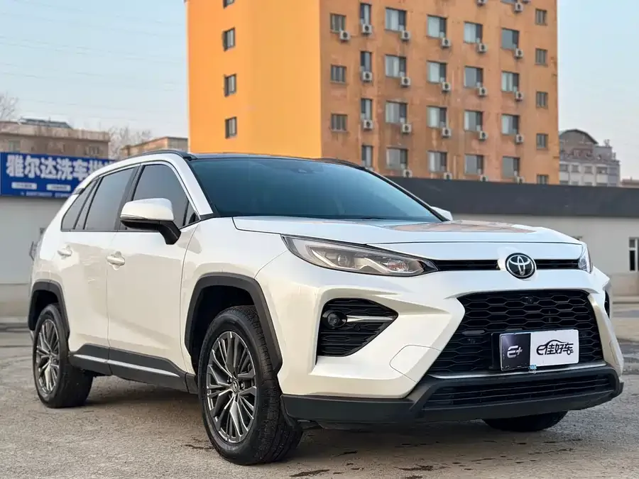 Toyota Wildlander Wildlander 2024 2.0L CVT 2WD Luxury PLUS Edition 2024 — миниатюра 3