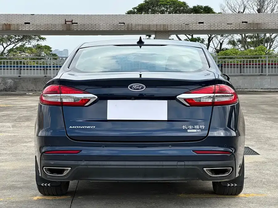 Ford Mondeo 2018 Mondeo EcoBoost 180 Comfort Edition 2022 — миниатюра 2
