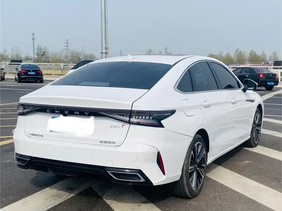 Chery Arrizo 8 Arrizo 8 2024 1.6T DCT Intelligent 2024 — миниатюра 3