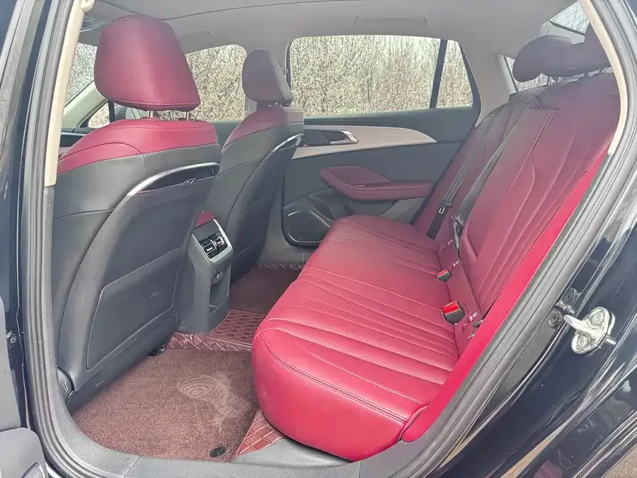 Hongqi H5 PHEV Hongqi H5 PHEV 2025 130 Super Hybrid Edition 2025 — миниатюра 2
