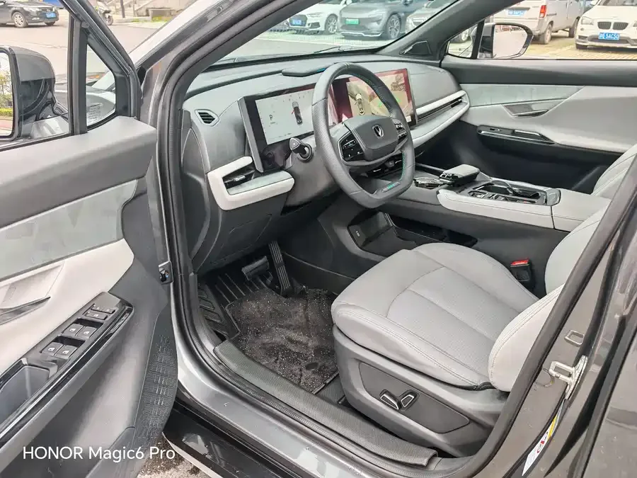 Changan UNI-T Changan UNI-T 2023 Second Generation 1.5T Premium Edition 2023 — миниатюра 3