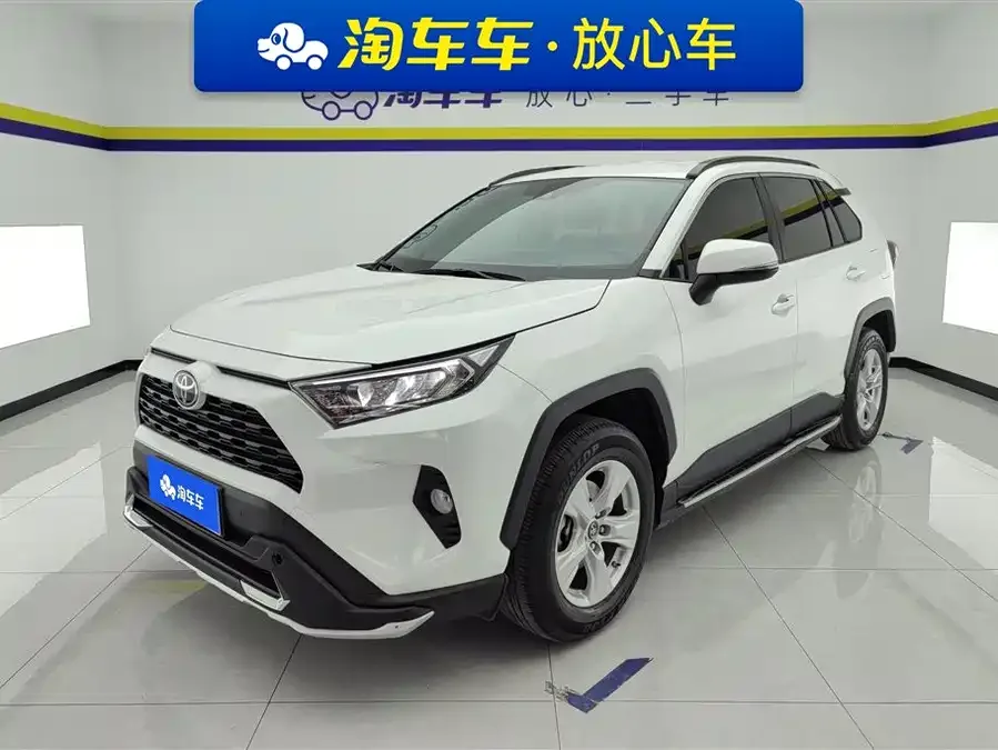 Toyota RAV4 RAV4 Rongfang 2022 2.0L CVT 2WD Urban Edition 2022 — фото 1, купить с доставкой в Москву