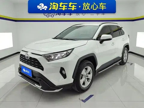 Toyota RAV4 2022 купить в Москве