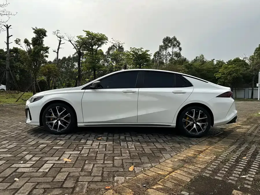 GAC Trumpchi Shadow Leopard Shadow Leopard 2021 270T DCT J16 Edition 2023 — миниатюра 2